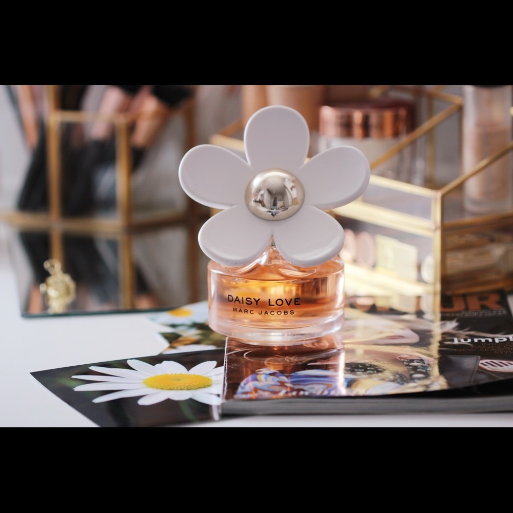Daisy Love Marc Jacobs